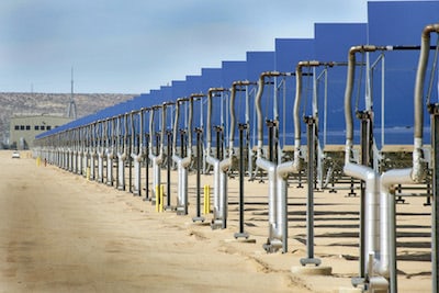 Rewolucja energetyczna nadchodzi szybciej niż się spodziewano. Za dwadzieścia lat OZE będą odpowiadały za połowę światowej produkcji prądu